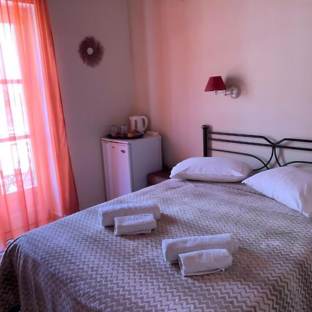 Guesthouse Corali هيدرا المظهر الخارجي الصورة