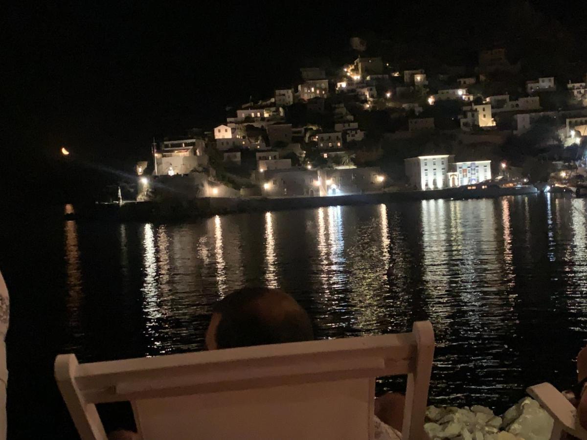 Guesthouse Corali هيدرا المظهر الخارجي الصورة