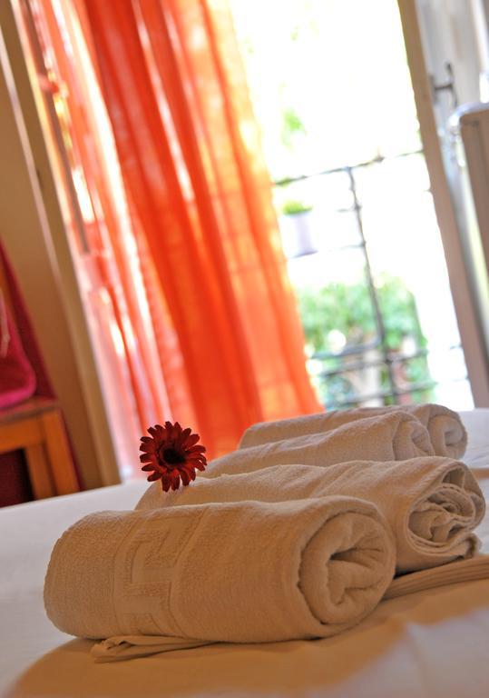 Guesthouse Corali هيدرا المظهر الخارجي الصورة