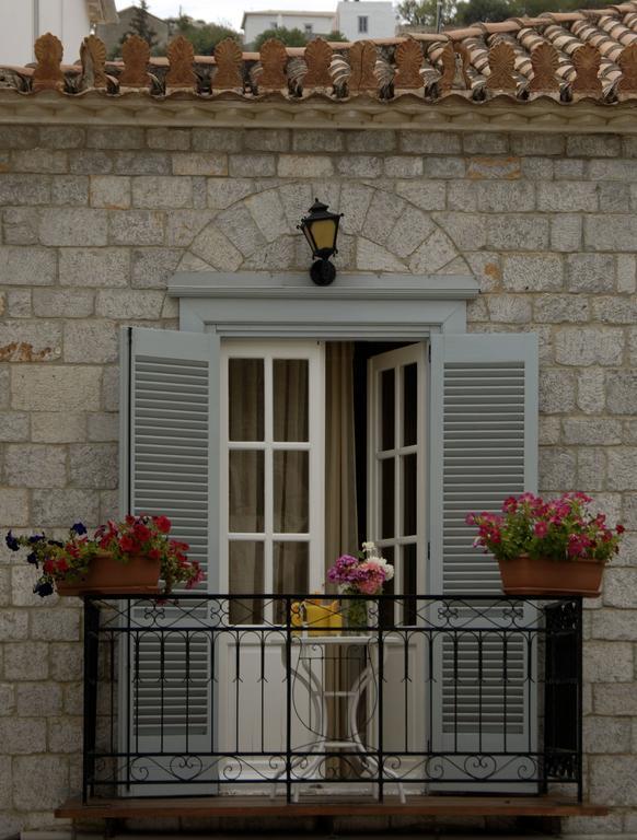 Guesthouse Corali هيدرا المظهر الخارجي الصورة