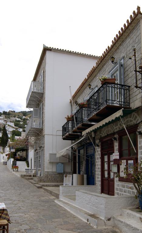 Guesthouse Corali هيدرا المظهر الخارجي الصورة
