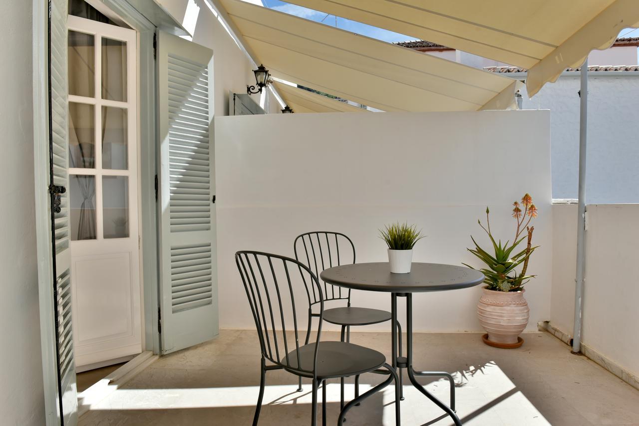 Guesthouse Corali هيدرا المظهر الخارجي الصورة