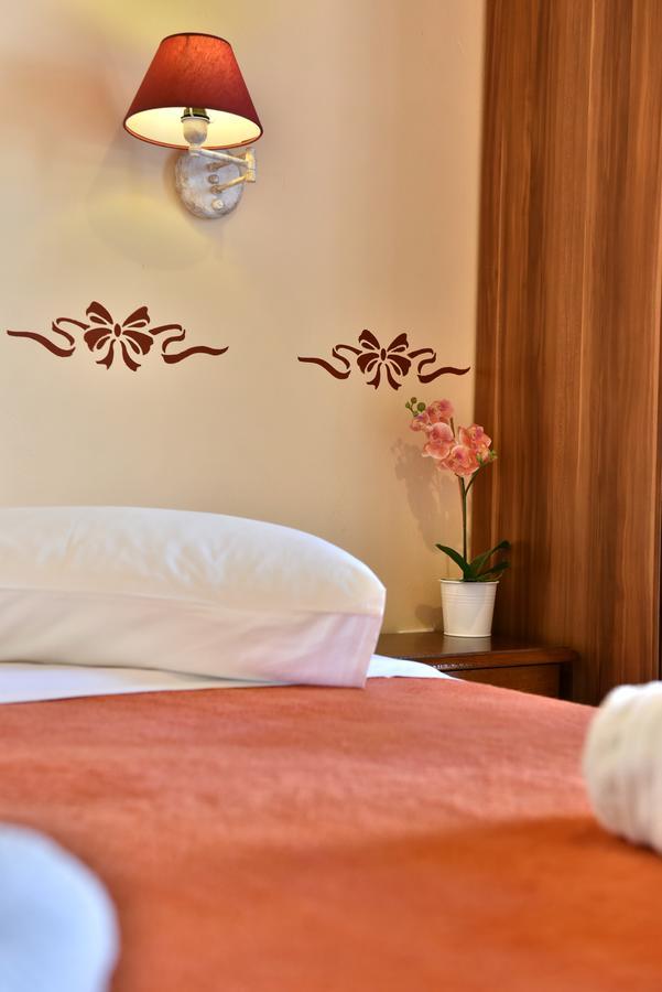 Guesthouse Corali هيدرا المظهر الخارجي الصورة