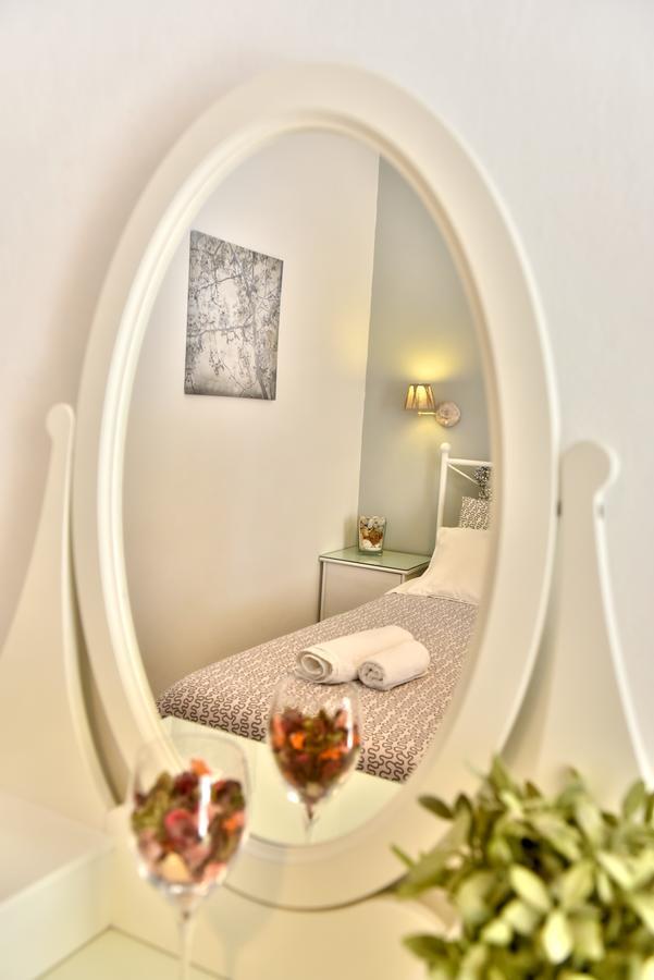 Guesthouse Corali هيدرا المظهر الخارجي الصورة